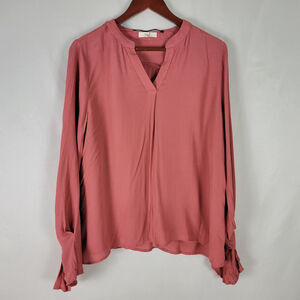 Easel Shirt Womens Small Pink Top Long Sleeve Split Neck Blouse Rayon Blend‎
